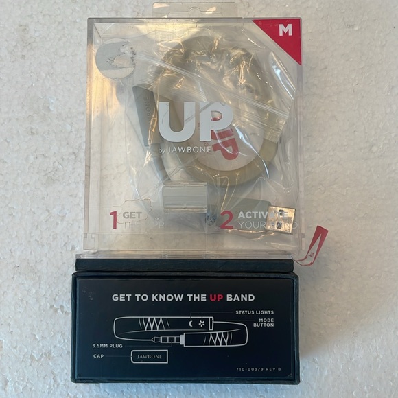 Up by jawbone fitness tracker Bluetooth wristband manual charger ivory unisex - Picture 1 of 8